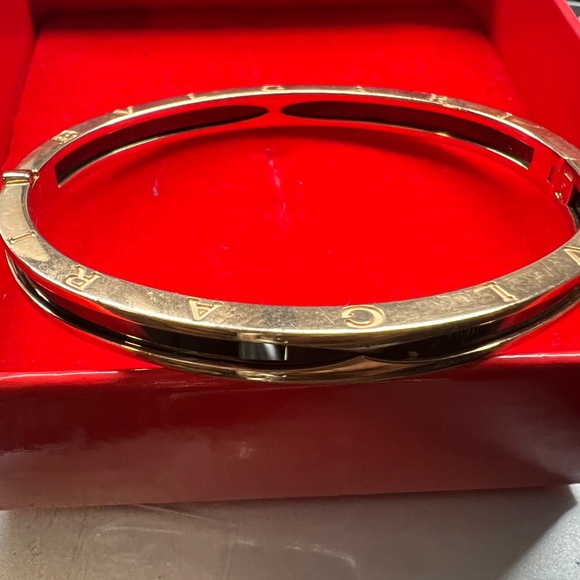 Bvlgari B.Zero1 Black Ceramic 18k Rose Gold - Picture 6 of 14